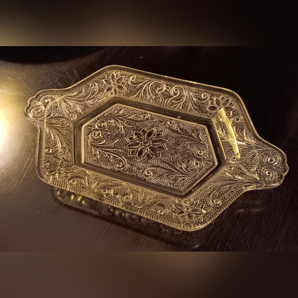 CUT GLASS SANDWICH PLATE AND SUGAR BOWL - Picture 3 of 3